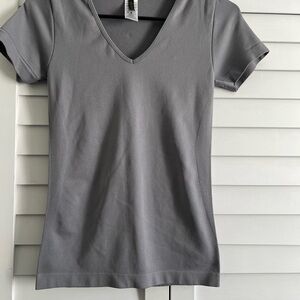 Fitted Gray Short Sleeve T-Shirt